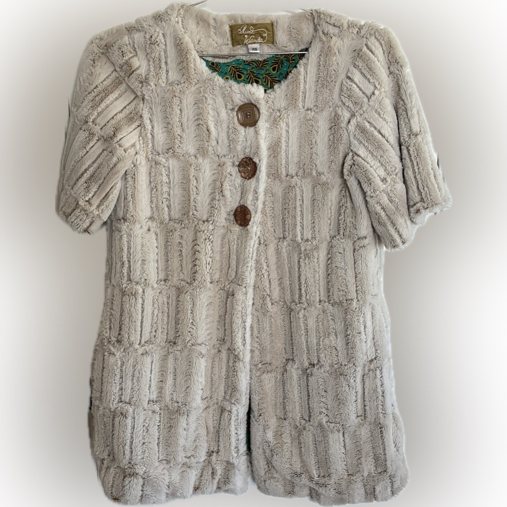 Vintage Aunt Wanda Jacket faux fur Short Sleeve NWOT Size X-Small